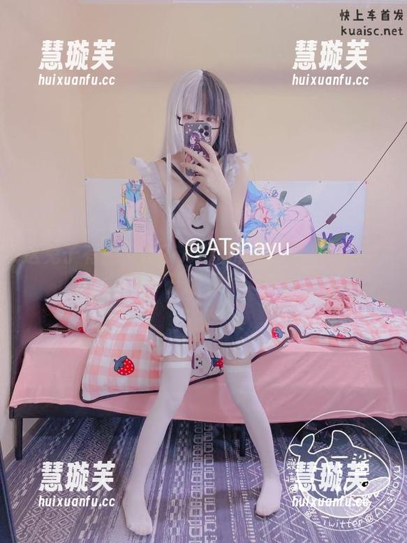 AT鲨 这兔子有点反常?AT鲨的圣诞照片让你大开眼界!