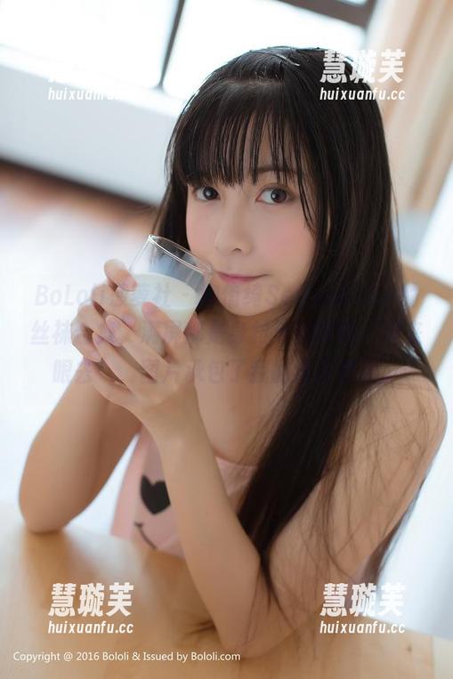 BoLoli菠萝社-柳侑绮Sevenbaby BoLoli菠萝社 - 柳侑绮Sevenbaby的丝袜合集,满屏都是身材与丝袜的“眉来眼去”,图片承包了我的深夜思绪。