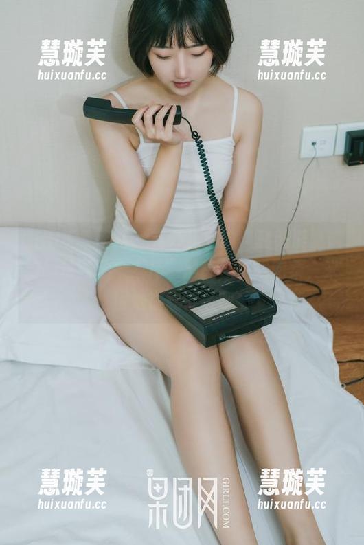 GIRLT果团网-莫雅淇 GIRLT果团网 - 在办公室内,莫雅淇隐隐约约透露了个“坏”消息,在线图集,来猜她在想什么吧!
