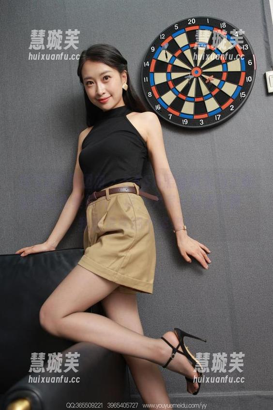 IESS异思趣向-SASA IESS异思趣向 - SASA黑丝袜与马丁靴交织的合集照片,诶,大家一起来评评,我该选择哪个姿势?