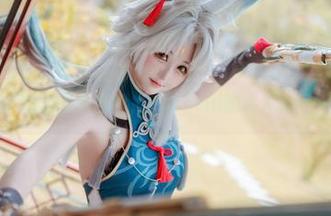 看Kuuko W的全套自拍,Rosaria的迷人表情一览无遗!
