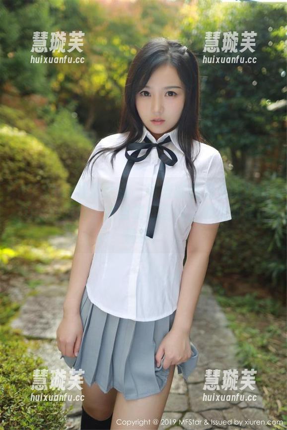 MFStar模范学院-兜豆靓Youlina MFStar模范学院 - 可爱就像兜豆靓Youlina的眼神,这组精选图片,满满都是小确幸!
