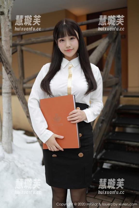 MFStar模范学院-柳侑绮Sevenbaby MFStar模范学院 - 柳侑绮Sevenbaby的新宠:黑丝写真,光线?彻底拜拜!