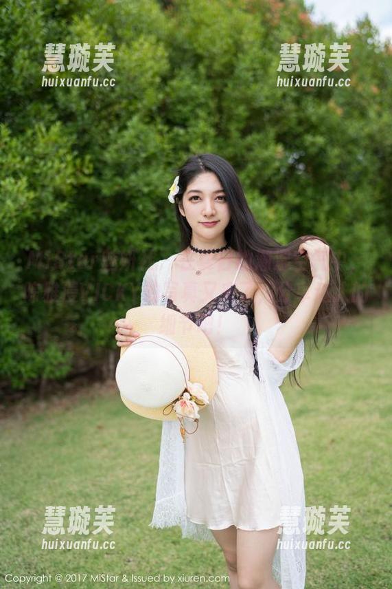 MiStar魅妍社-陈雅漫VICKY MiStar魅妍社 - 在夏日的潮湿空气中,陈雅漫VICKY的写真又来了,分享迷人的细节吧!