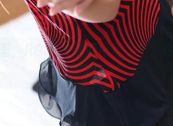 私房里,ROSI教我如何当女王。今天你学会了吗?