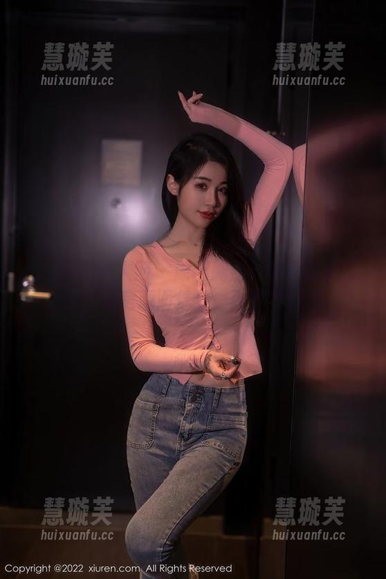 Xiuren秀人网-邹晶晶 Xiuren秀人网 - 原图胸围:邹晶晶的泳池里,私房画面像梦,醉得不想醒。