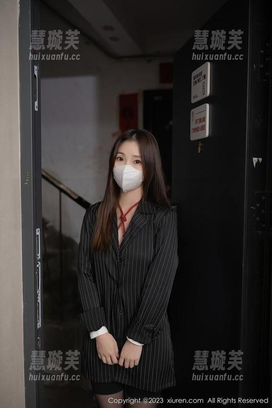 Xiuren秀人网-龙女宝宝 Xiuren秀人网 - 龙女宝宝的牛仔裤写真集,别说我没提醒你,下载要谨慎!