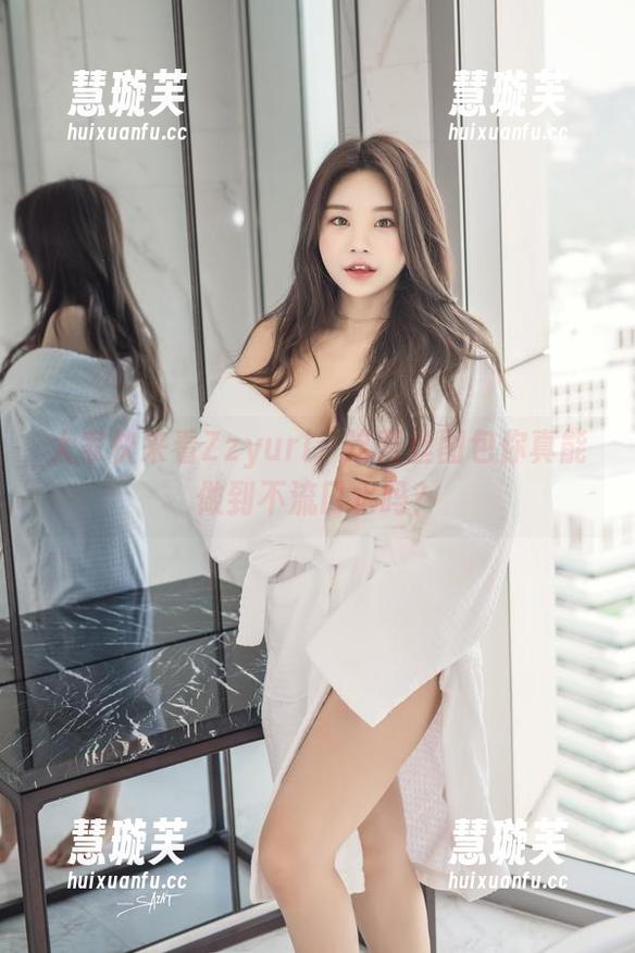 Zzyuri 大家快来看Zzyuri,这蕾丝图包你真能做到不流口水吗?