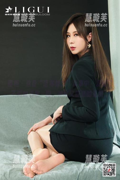 丽柜-语寒 丽柜 - 这份“语寒修女”合集中,发现了不同的温度,啊,神秘又舒适的氛围。