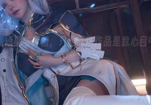 前羽_rr在线:短裤与真相,只能说这作品是我心目中的‘意外’之美。