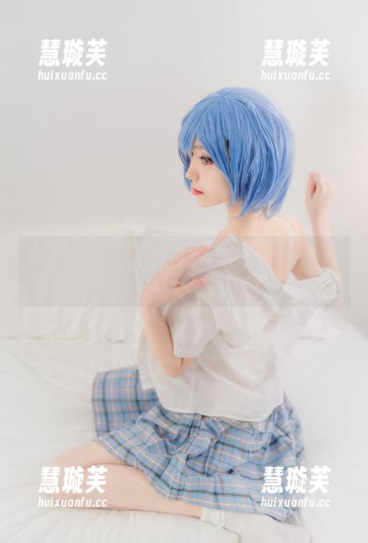 南桃Momoko 达人南桃Momoko的阿米娅原皮肤写真,套图里一个不小心就……看忘了时间!