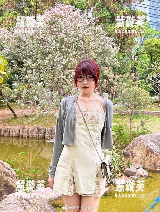 宝儿mysterial 看宝儿mysterial在浴缸里的样子,美图让人窒息,图包质量太赞。