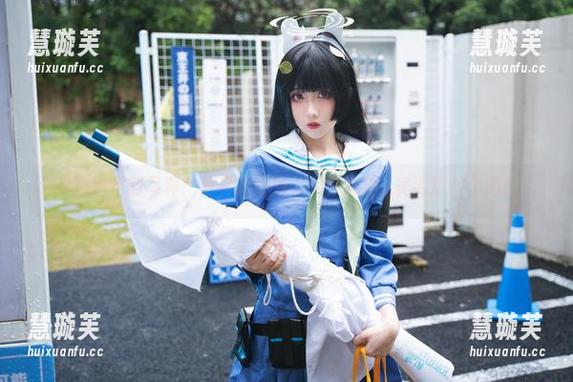 小和甜酒 小和甜酒定制写真:我真没喝多,只是被霞沢美游迷住了而已!