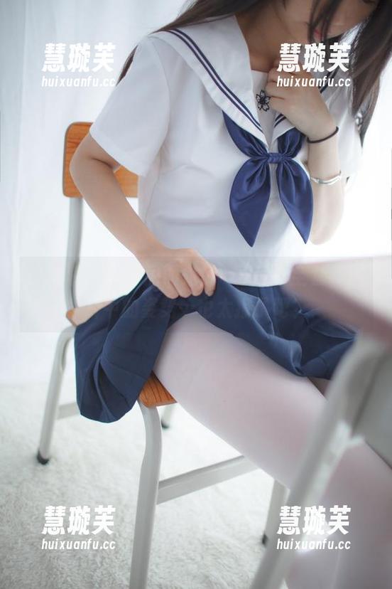 少女秩序-晞可 少女秩序 - 一闪而过的晞可黑丝全套,图片中的姿势…也太撩了吧?
