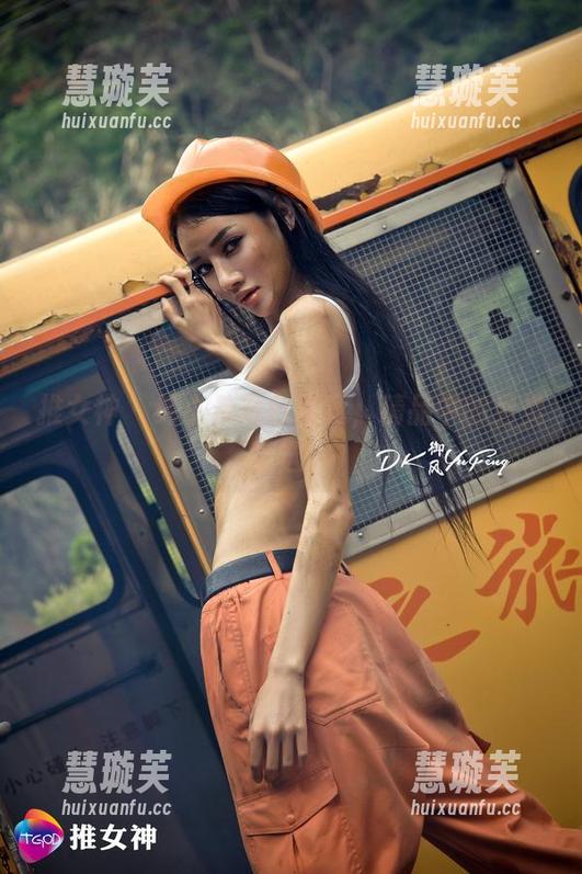推女神-纯小希 推女神 - 纯小希黑色写真,精品中的另类精选。