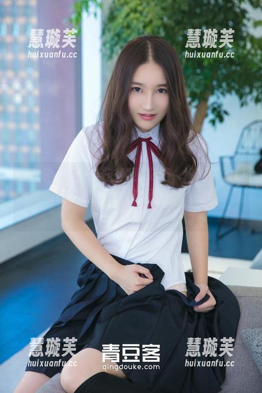 推女神-绮里嘉 推女神 - 自然与时尚的交汇,绮里嘉的豹纹美图让我们感叹:这可是别致的丛林派对哦~