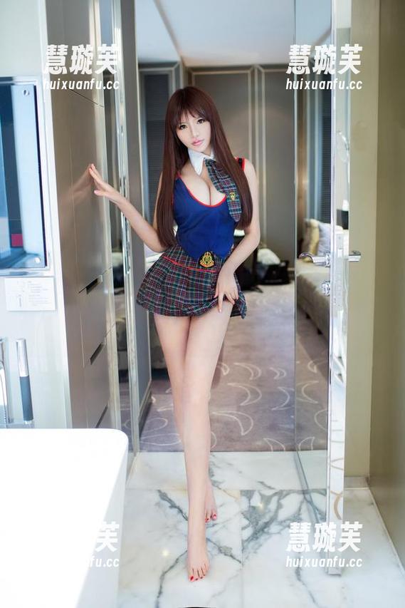 推女郎-夏倪可 推女郎 - 咕噜咕噜翻看夏倪可的短裤图包,这些美图使我开始考虑买短裤了,糟糕!