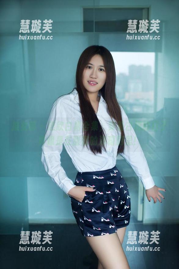 推女郎-连欣 推女郎 - 连欣白裙合集,穿着白裙的日子真像是在甜蜜的滑稽剧里!