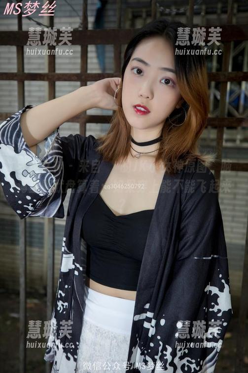 梦丝女神-玥玥 梦丝女神 - 来自玥玥的JK小女神原图,脑海里默默盘算着:如果穿上能不能飞起来?
