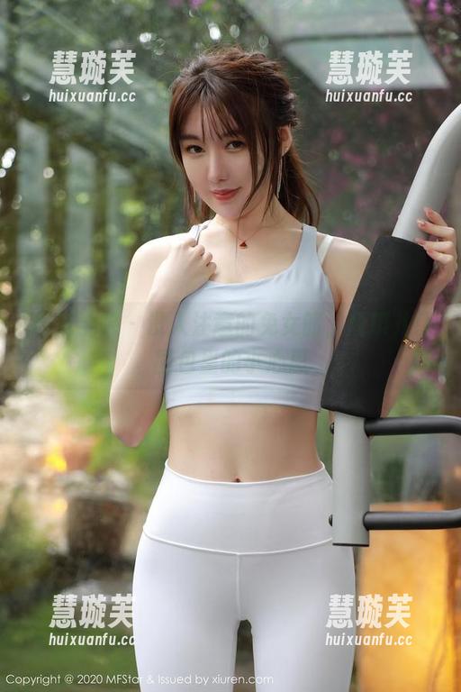 模范学院-唐琪儿il 模范学院 - 没人注意的兔女郎,唐琪儿il图包里的小心思