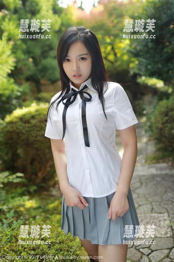 模范学院-唐琪儿il 模范学院 - 修女作品:唐琪儿il的信仰与诙谐交织,真假交错的精彩合集