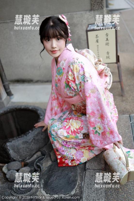 模范学院-妞妞koko 模范学院 - 妞妞koko的无底线粉色热爱:最新版高清图册,快来取个名字。