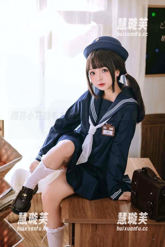 樱井小莜 樱井小莜的毛衣私房,美图让人想要捏一捏?