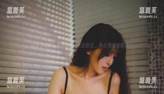 樱晚gigi 窗前万花筒:樱晚gigi又出新货,集合观察者眼光!