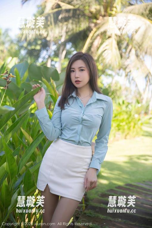 秀人网-Cherry绯月樱 秀人网 - 解锁Cherry绯月樱的粉色日常,原图发给你,资源打开新视界,甜到冒泡