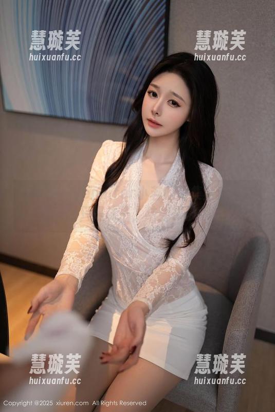 秀人网-Jennifer小若 秀人网 - Jennifer小若的图集全套网袜,误以为只是袜子,结果却被惊艳了。