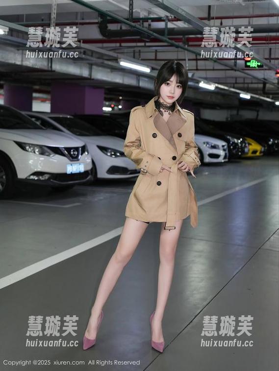 秀人网-李可可 秀人网 - 点击进入李可可的内衣写真,挺好奇会发现什么?