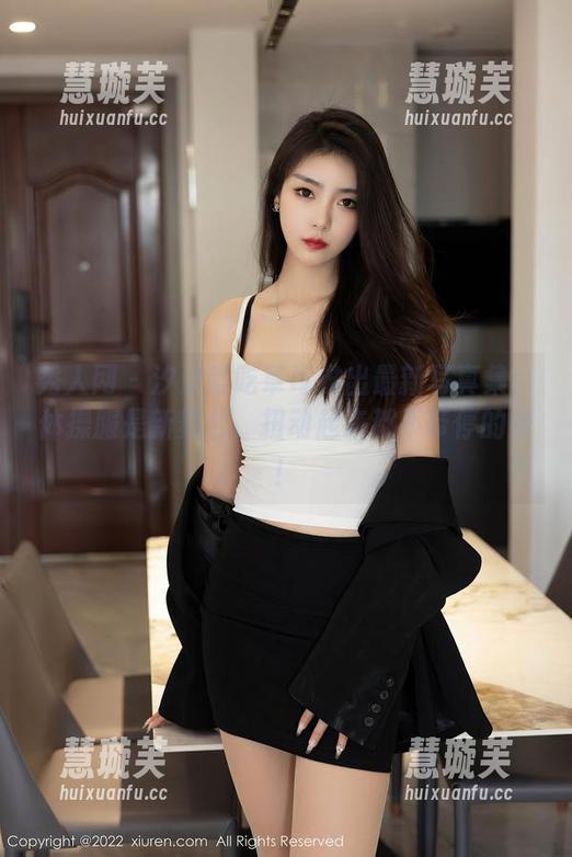 秀人网-汐汐爱吃草莓 秀人网 - 汐汐爱吃草莓推出最新写真集:体操服是新舞台,扭动起来都不带停的辣!