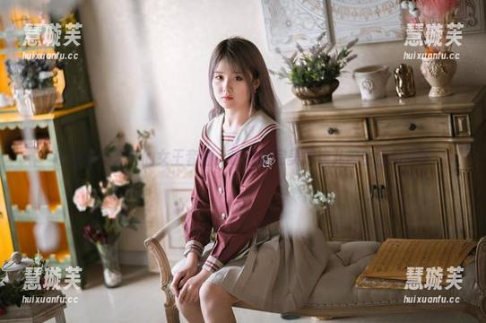 秋楚楚不秃头 秋楚楚不秃头的女王套图:这搭配完美得块儿都生出奖牌了