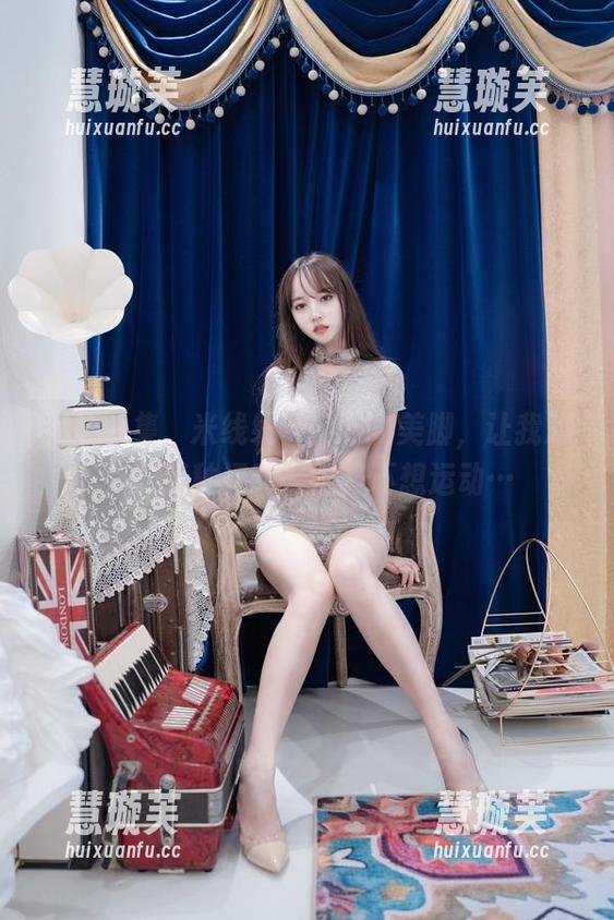 米线线sama 套图合集,米线线sama的美脚,让我想到了某种运动,但又不想运动…