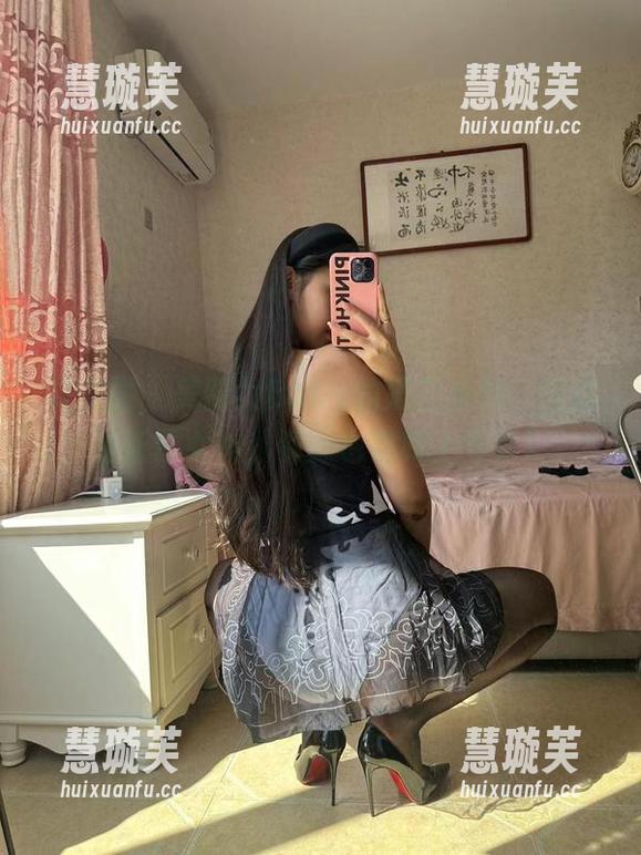 美邵女Baby 微密圈 - 美邵女Baby的黑白系列:图库的新晋女神,资源也得跟上节奏!