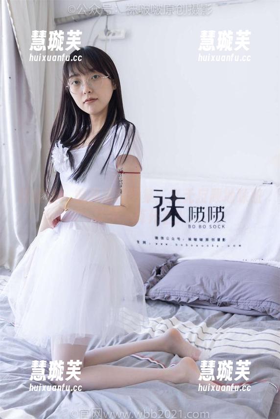 袜啵啵-熊熊 袜啵啵 - 熊熊福利图集:义无反顾地踩脏袜子,算什么?