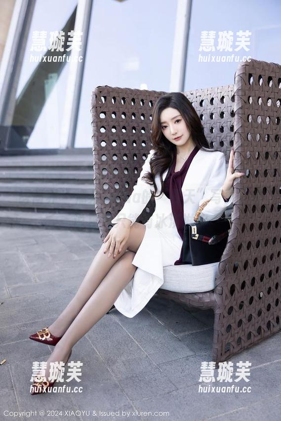 语画界-潘朵拉Laa 语画界 - 潘朵拉Laa的“夏天”写真,谁说夏天只能有冰淇淋?