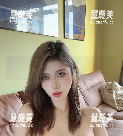 醇子小姨 微密圈 - 醇子小姨私拍分享,拍拍手!这绣花内内有啥玄机?