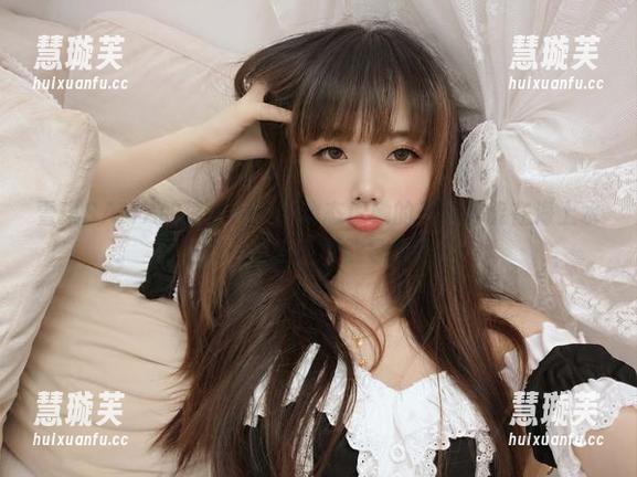 雪琪SAMA 雪琪SAMA的海边图集新动态!她的美貌可能在海上水面反射,警告:可能导致眼花!