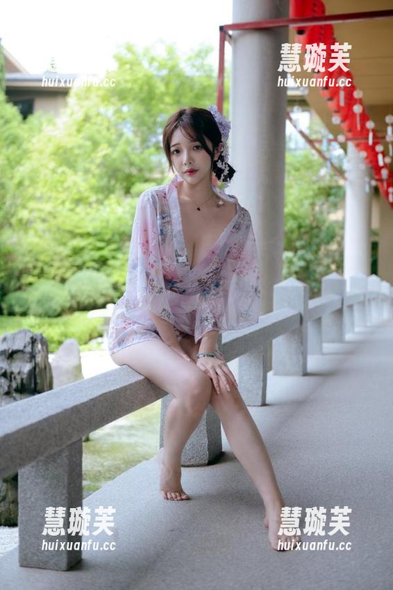 雯妹不讲道理 办公室不只是工作的地方,这里还有雯妹不讲道理的私房style!