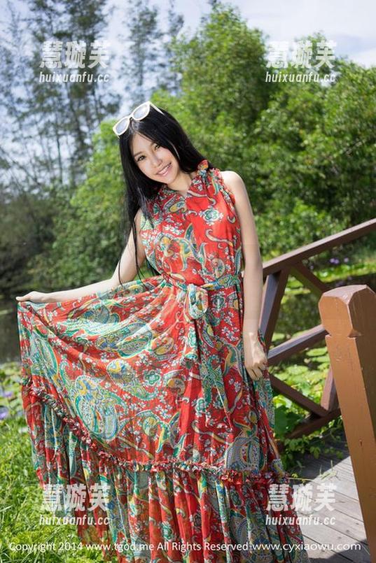 青豆客-刘奕宁Lynn 青豆客 - 刘奕宁Lynn的女孩人生:精选的套图仿佛在和我耳语呢!